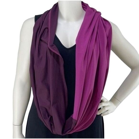 Fabletics infinity scarf - Picture 3 of 3